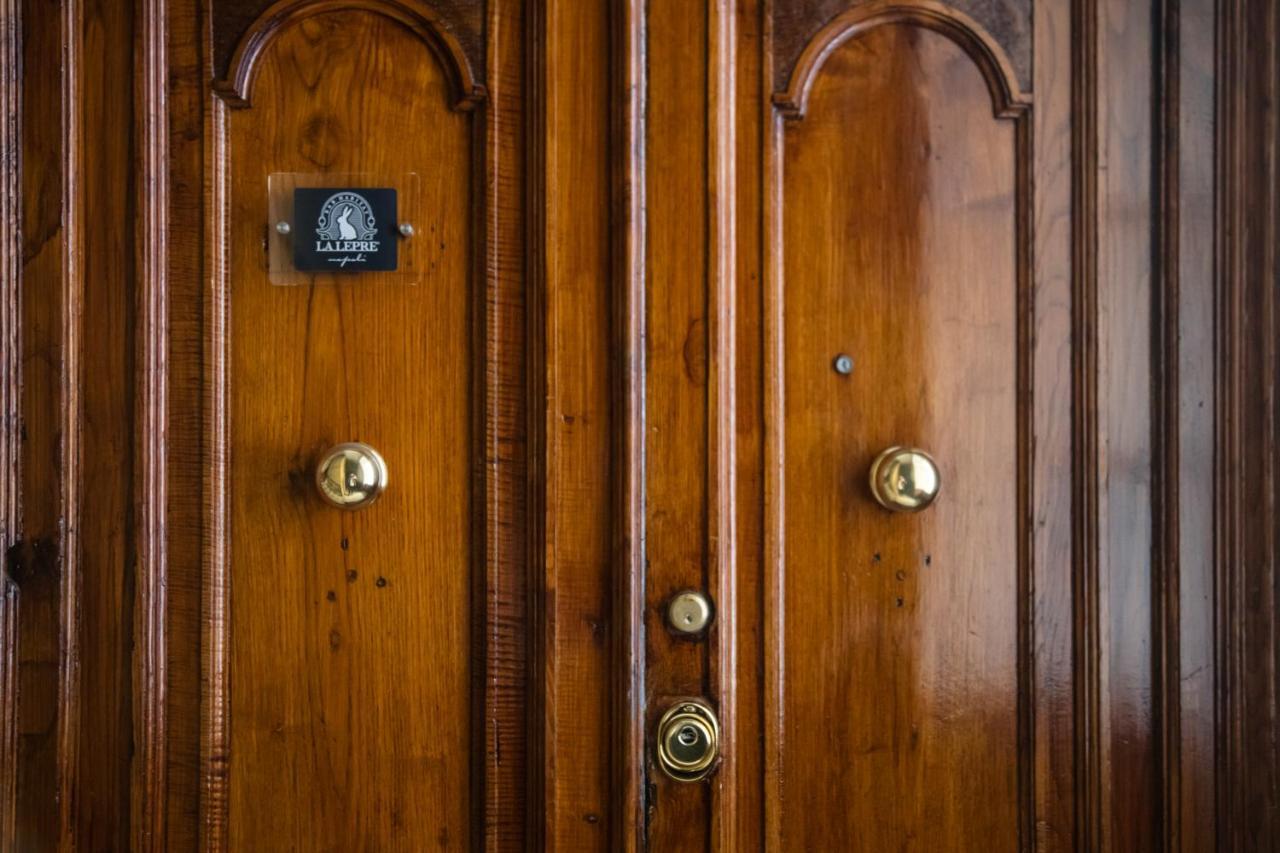 La Lepre Napoli Bed & Breakfast エクステリア 写真