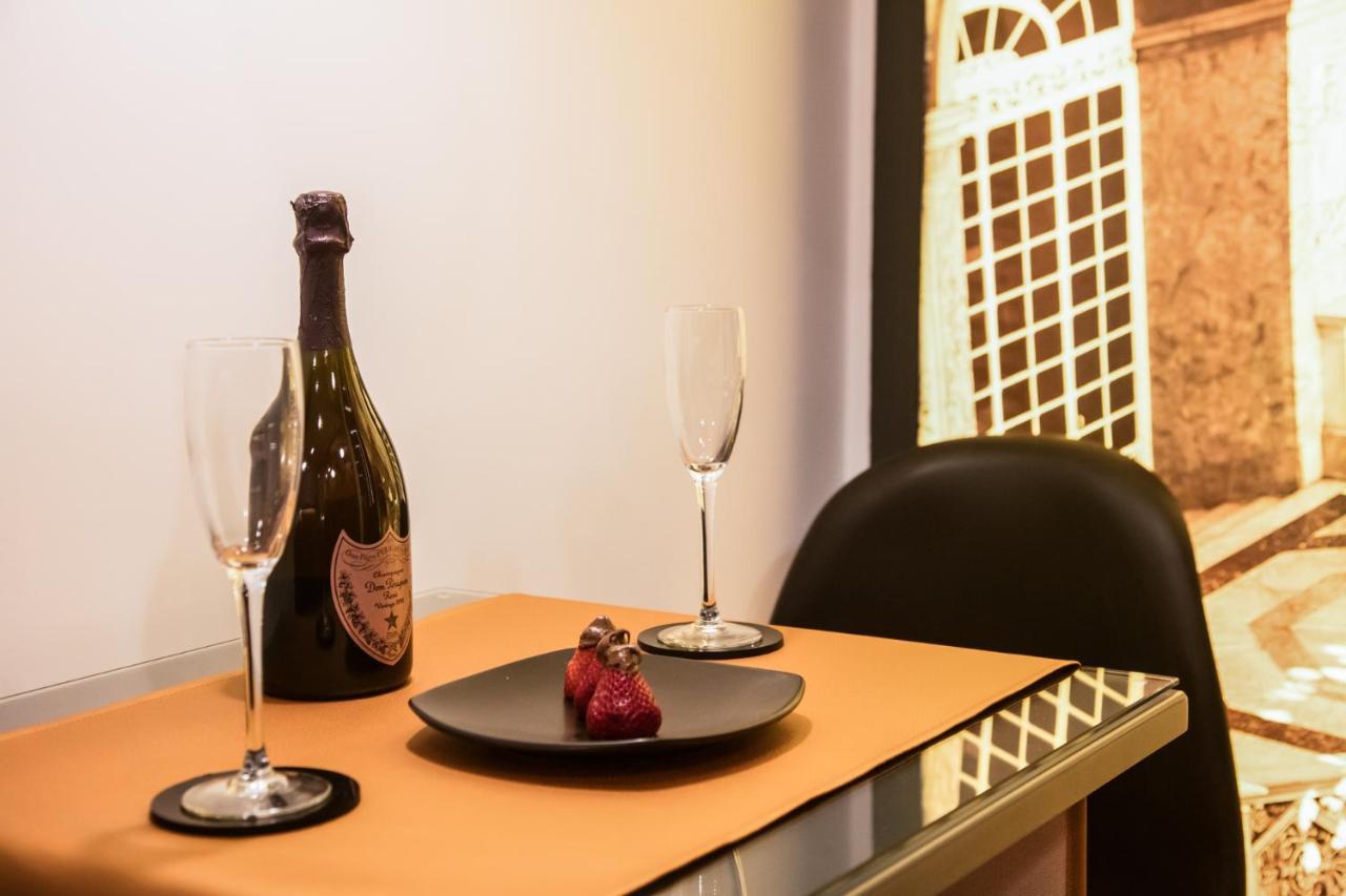 La Lepre Napoli Bed & Breakfast エクステリア 写真