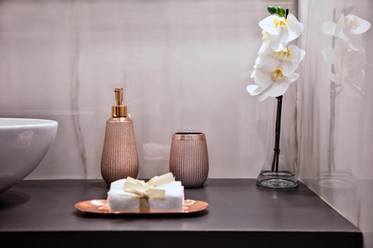 La Lepre Napoli Bed & Breakfast エクステリア 写真